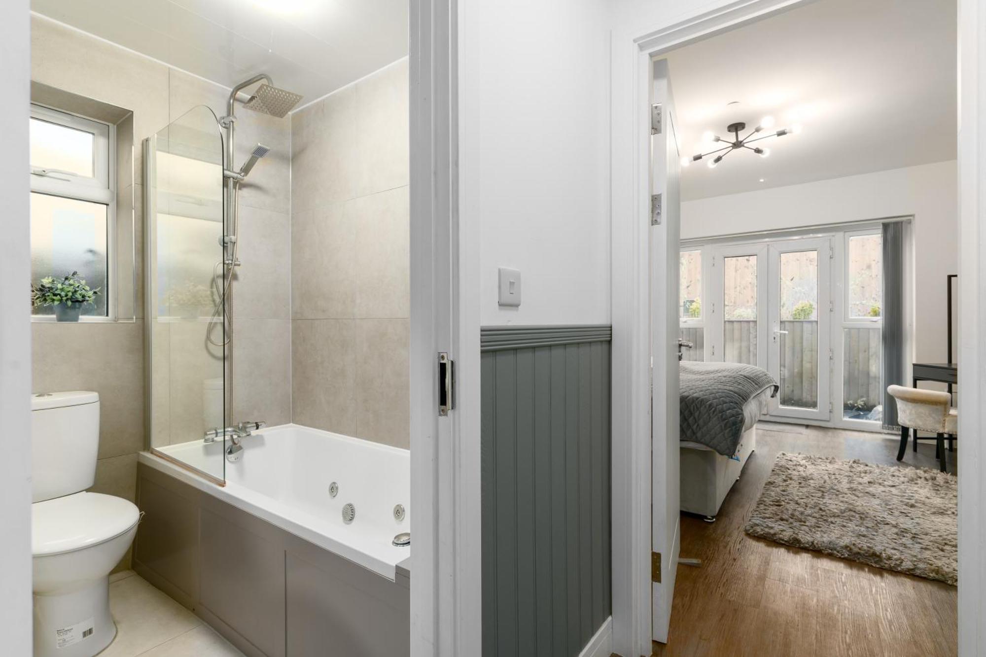 Nottage House Premier Apartments Cardiff Ngoại thất bức ảnh