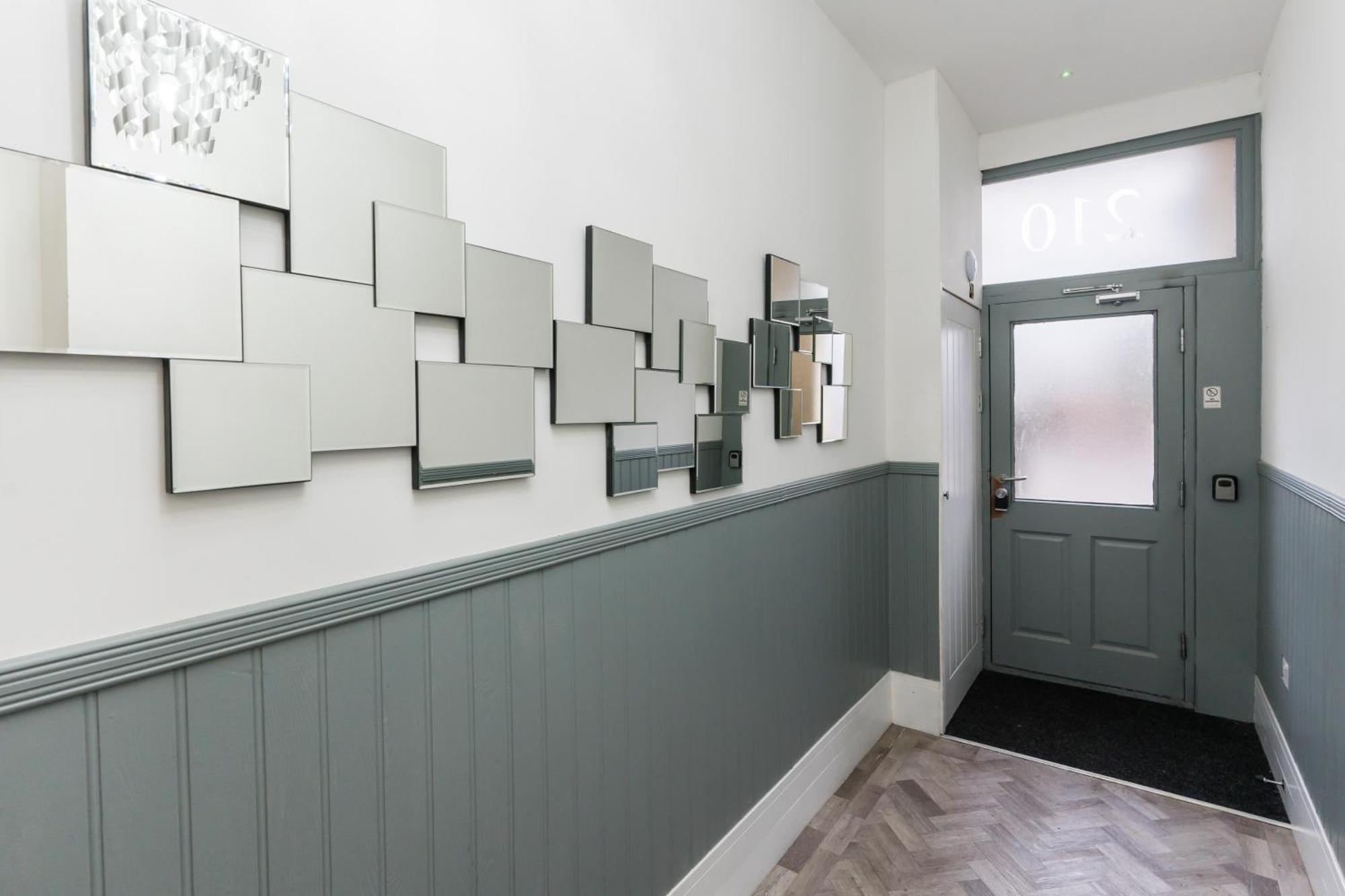 Nottage House Premier Apartments Cardiff Ngoại thất bức ảnh