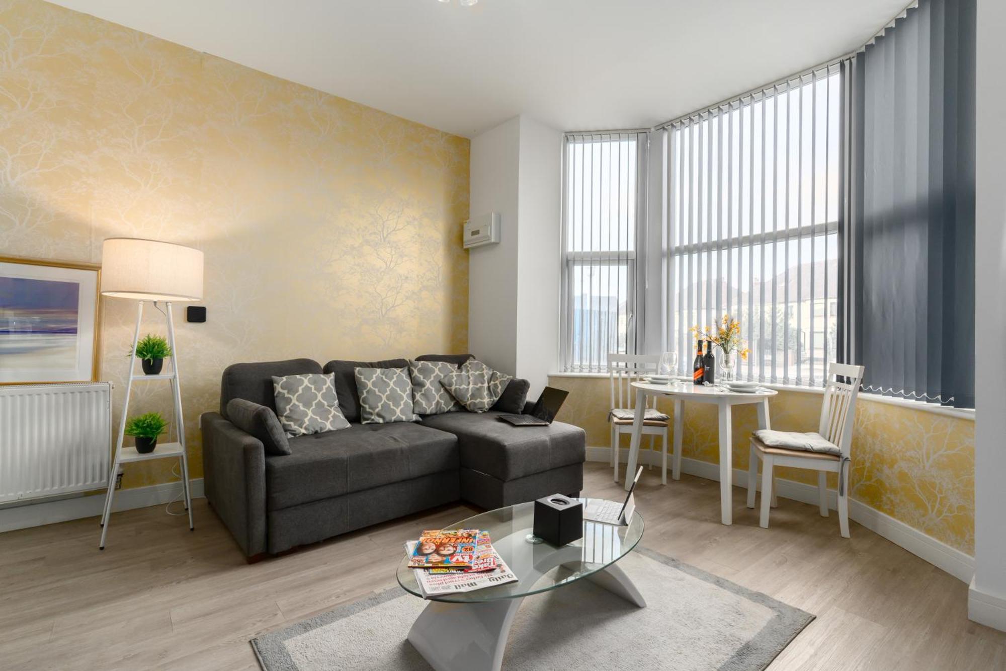 Nottage House Premier Apartments Cardiff Ngoại thất bức ảnh
