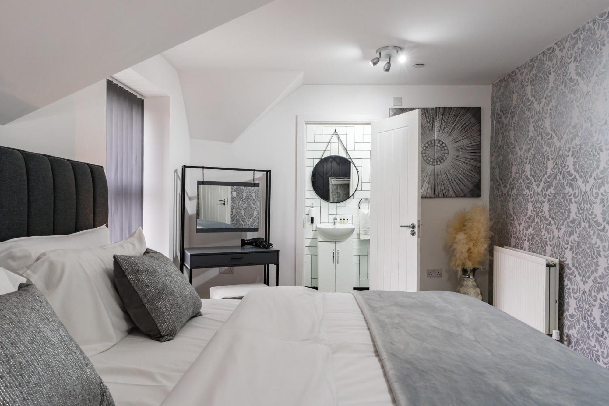 Nottage House Premier Apartments Cardiff Ngoại thất bức ảnh