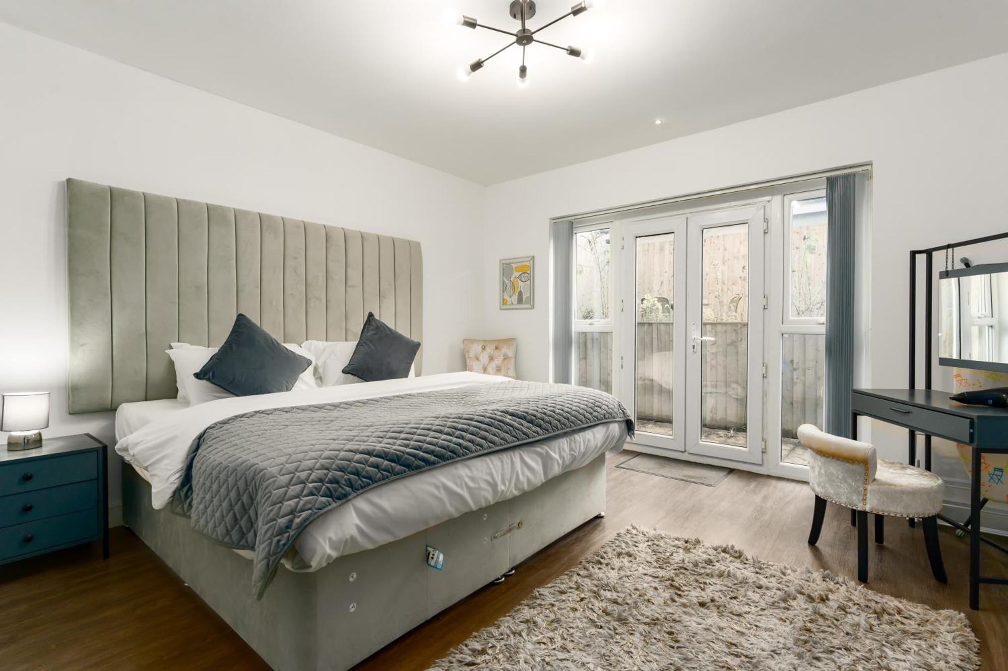 Nottage House Premier Apartments Cardiff Ngoại thất bức ảnh